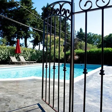 Villa Grande Maison Avec Dependance Piscine & Jacuzzi Tresques