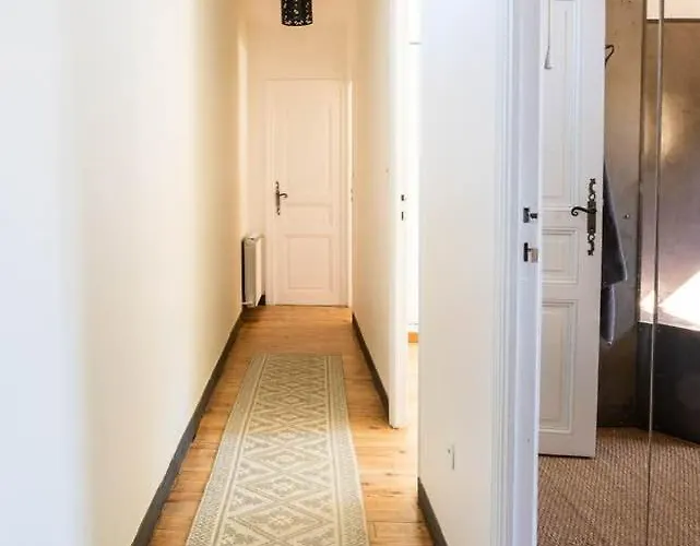 Villa Grande Maison Avec Dependance Piscine & Jacuzzi Tresques